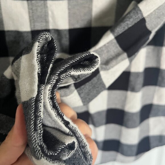 Wind River Black and White Plaid Flannel Shirt - Picture 4 of 11